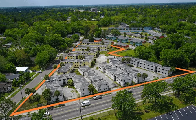 $4.9M Fix-And-Flip Loan